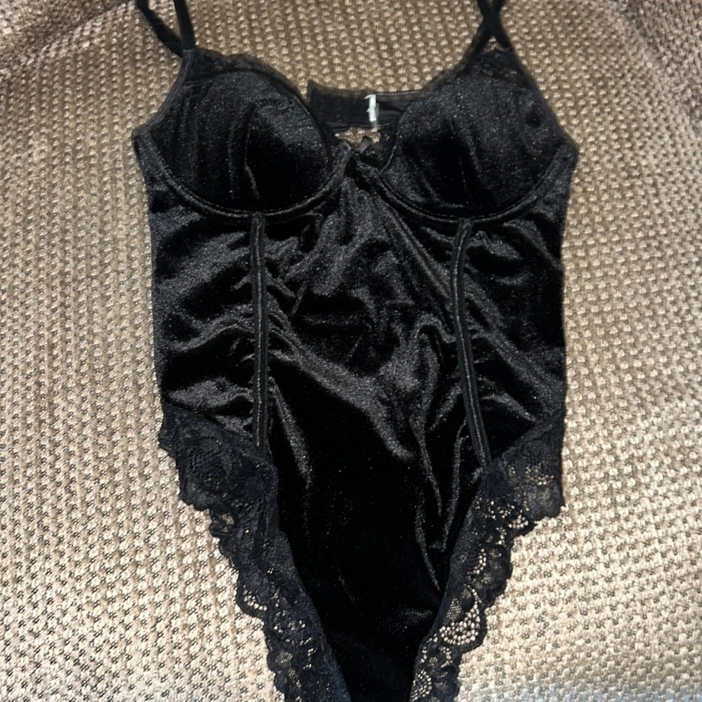 Black backless velvet body suit